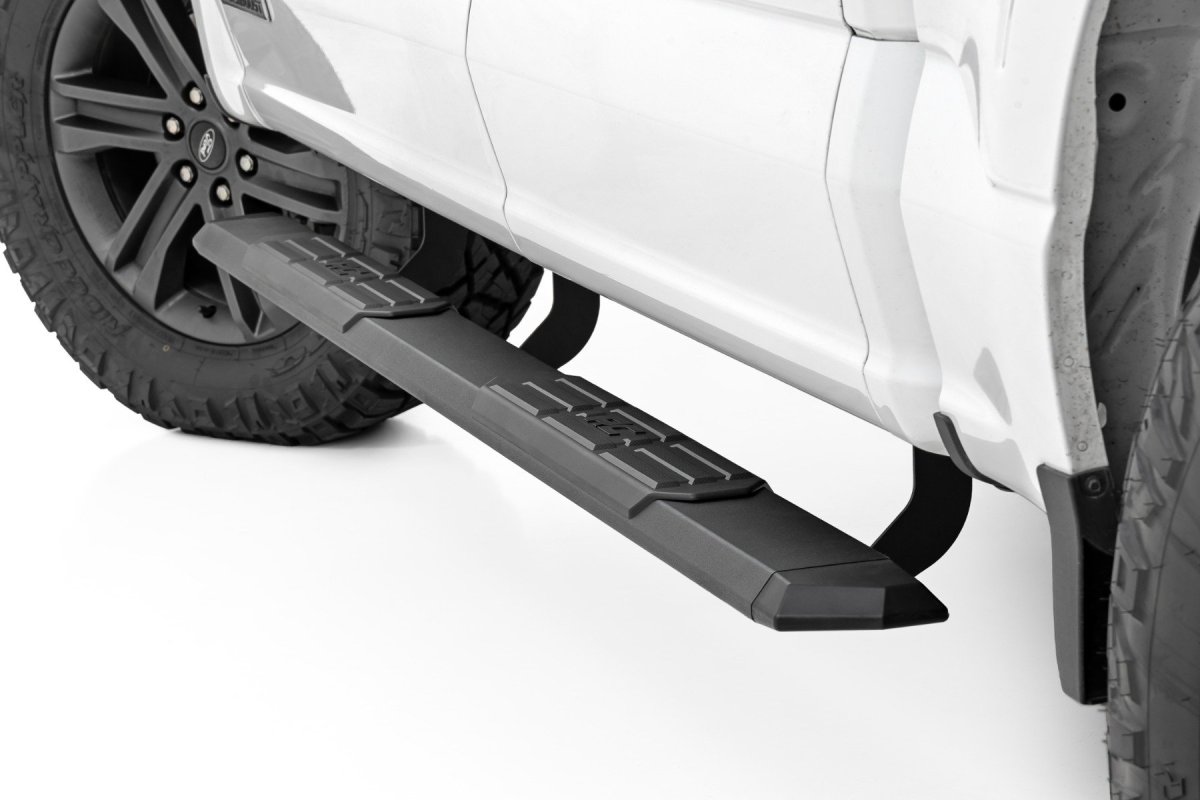 Ford F-350 Super Duty Running Boards - Rough Country - TR2, Aluminum, 5 in Wide - Black Powder Coat - '15-'26
